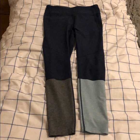 Outdoor Voices Pants - Outdoor Voices 7/8 dip leggings!